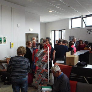 Colloque à Nérac : Affluence record à Nérac à l'occasion de l'un des colloques organisés par MER 47, (Mémoire de l'Espagne Républicaine) les Amis du Vieux Nérac, l'Amicale des Guerilleros et Ancrage consacré à  la Mémoire de la République Espagnole. Sur ce document on reconnaît les organisateurs ainsi que plusieurs intervenants. Toutes les prises de parole ont fait l'objet de la publication « des actes du colloque » . En outre, la manifestation a été  marquée par la présence de Geneviève Dreyfus-Armand, historienne qui a conclu les débats.